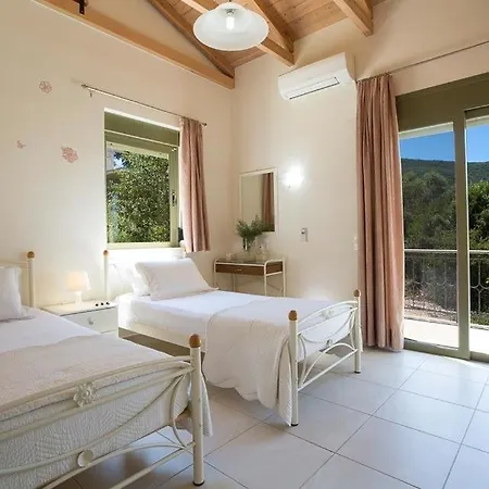 Sleeps 4 Pool Air Con Wifi Villa *